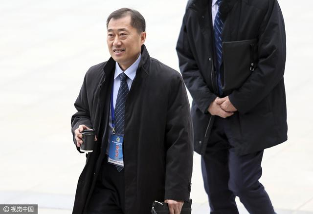 而不信任纪实主义的，常常带有不可知论的色彩，比如像康德那样，认为我们所感知的物体之外，还有一种本质真实存在，这在某种程度上很像康德提出的一个人们永远都没有办法接触到的物自体的概念，这为后来的理论家们带来了启发，也带来了麻烦孙雁彬认可纪实主义是达到真实的手段，认为可以通过纪实一现象真实达到本质真实。